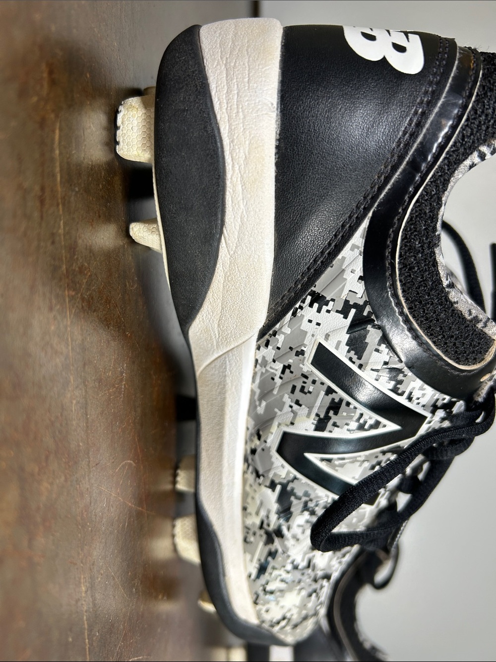 New Balance 4040v5 Turf Trainers Gray,Black, White Camo Baseball Cleats Size 5.5 - Picture 11 of 13